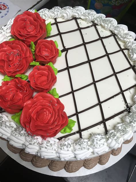 This is a fun diy project that can be done with some basic decorating techniques. Roses cake decorating | Cake, Cake decorating, Rose cake