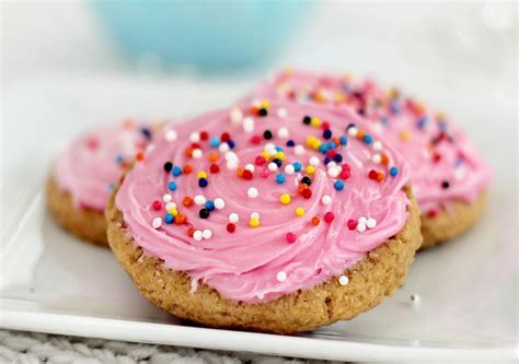The replacements when preparing sugar free cookies for diabetics, your first priority is to eliminate as much of the sugar as you can from the recipe. Diabetic Christmas Cookie Recipes Your Loved Ones Will Enjoy