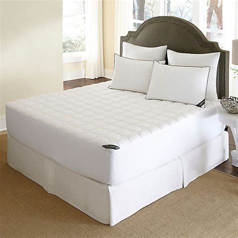 Out of all these choices, which one is your best bet? 500-Thread-Count Waterproof Mattress Pad in White | Bed ...