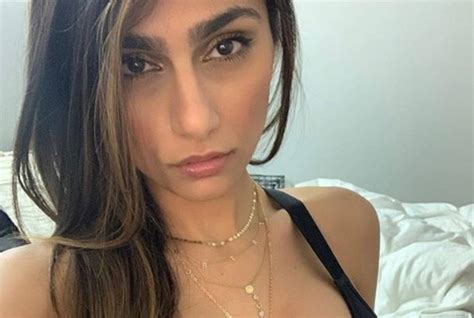 pornhub star mia khalifa s twitter activism everything you need to know web top news