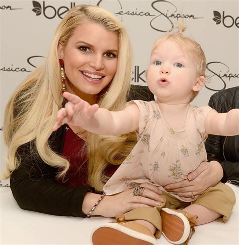 Jessica Simpsons Cutest Pictures With Daughter Maxwell Popsugar Celebrity