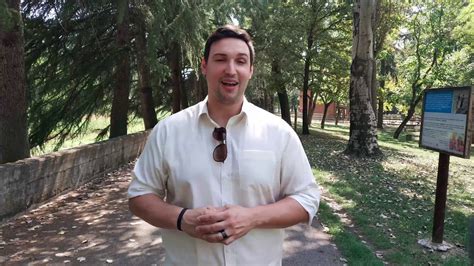Da quando è arrivata la crisi, la gente lavoro di sartoria. Lavoro da casa serio e redditizio - YouTube