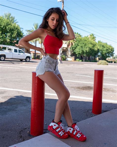 Violet Summers On Instagram “its Sneakersaturday ️ Whats Everyone