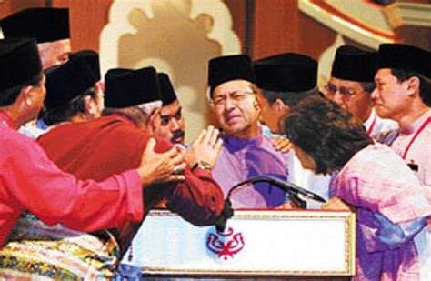 Dr mahathir had earlier tweeted: 24 Jasa Mahathir 22 Tahun Perintah Malaysia Dulu - MYNEWSHUB