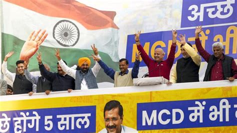 Kejriwal Seeks Pm Modis Blessings After Aap Victory In Delhi Civic