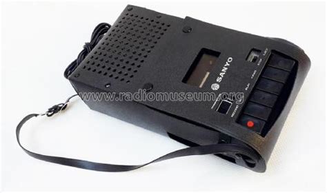 Portable Cassette Recorder M2511 E G Z R Player Sanyo Electric Co Radiomuseum