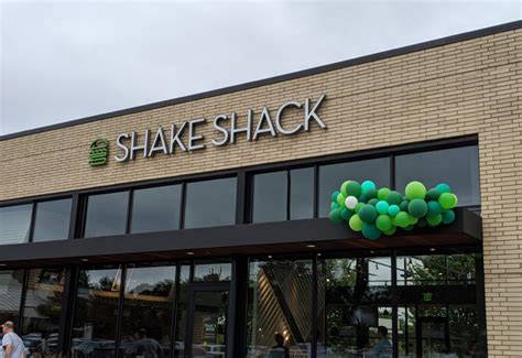 Triangles First Shake Shack Opens With Huge Crowds Food Cary