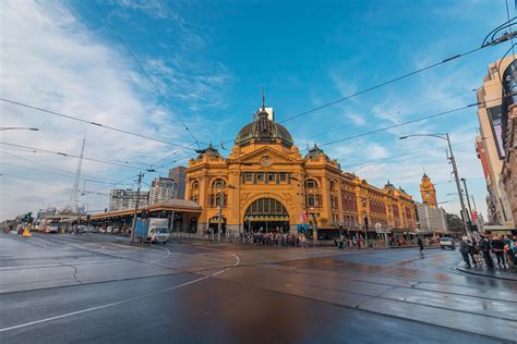 Flinders Street Railway Station Melbourne Australia X R
