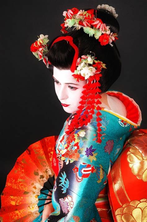 21 Modern Geisha Hairstyles Hairstyle Catalog