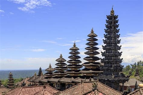 Top 10 Must Visit Hindu Temples In Indonesia