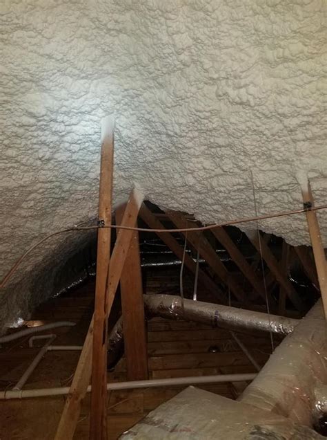 You've got questions about spray foam roofs, such as how does spray foam perform against other roofing systems? Crawl Space Insulation Richmond, VA | Foam Insulation