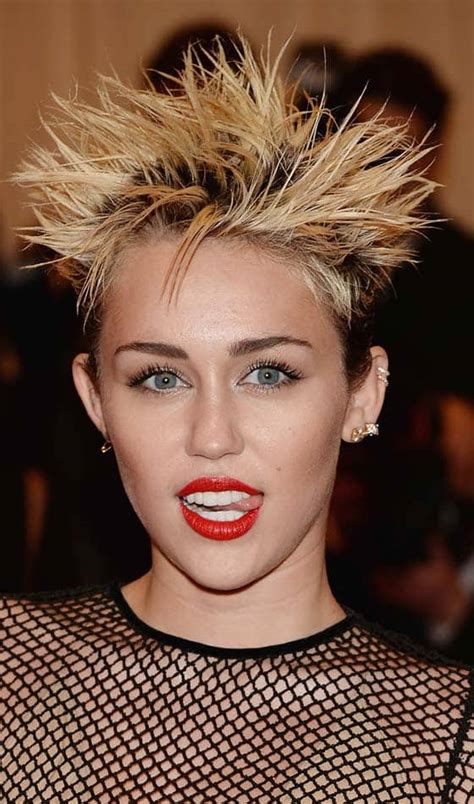 Best Short Spiky Hairstyles For Women To Try