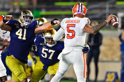 Includes row and seat numbers, real seat views, best and worst seats 2021 notre dame fighting irish football season tickets (includes tickets to all regular season home games). Snap Count Review: Clemson vs. Notre Dame - Shakin The ...