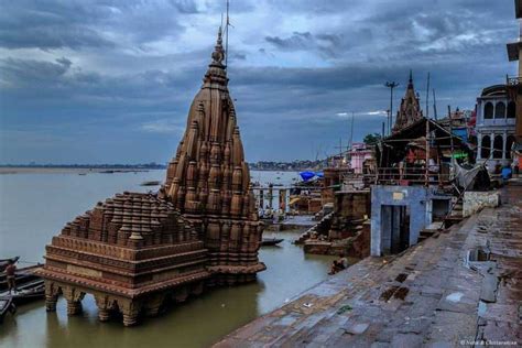 25 divine ghats in varanasi for a sacred piligrimage 2024