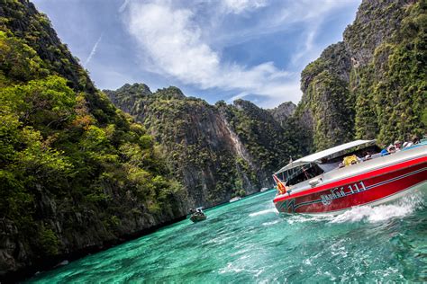 phi-phi-islands,-thailand-royalty-free-stock-photo-and-image