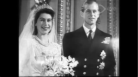 Genodigden zijn onder andere de hertog en hertogin van sussex, de prins van wales en de hertogin van cornwall. Huwelijk van kroonprinses Elizabeth - YouTube