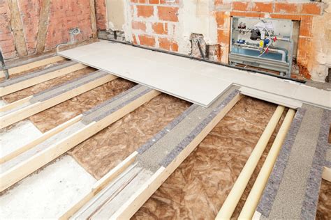 Wer einen neubau plant oder eine renovierung durchführt, sollte zukunftssicher planen: Trockenbau auf Holzbalkendecke - Deutsche BauZeitschrift