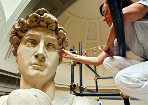 Michelangelos David Reveals Medical Mystery 500 Years Later