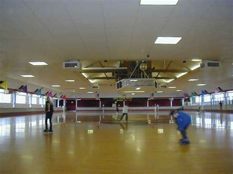 Pstos Oaks Park Roller Rink Portland Oregon