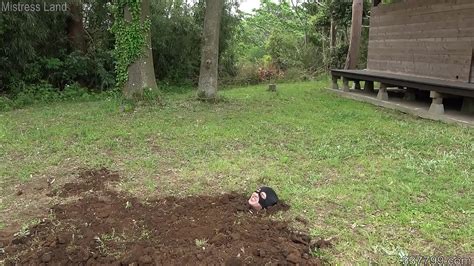 A Slave Buried Alive By The Japanese Mistre Xnxx Com