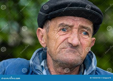 Sad Old Man Face Photos Et Images De Collection Getty Images 3e9