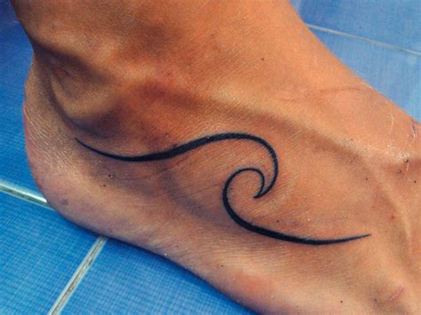 20 Small Wave Tattoos Designs And Ideas Yo Tattoo