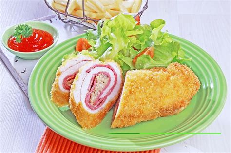 Keju rolls is on facebook. Bekal Lezat dengan Ayam Parmesan Roll Keju Mozzarella - Nova