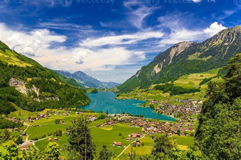 Village Near Lake Lungern Lungerersee Obwalden Switzerland 7666978