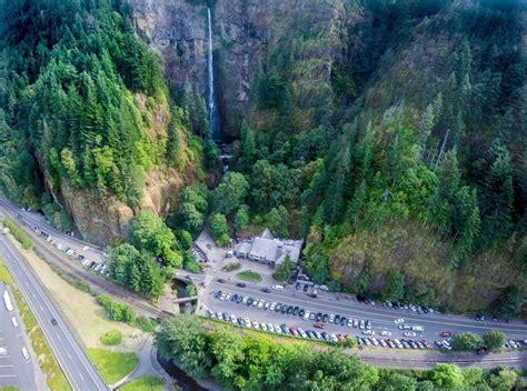A Complete Guide To Visiting Multnomah Falls In Oregon