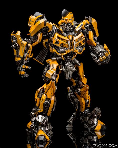 3a Transformers Bumblebee In Hand Review And Gallery Transformers News