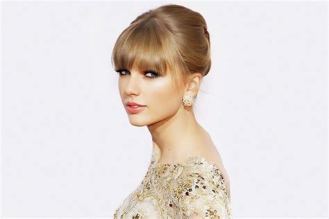 Aggregate 80 Taylor Swift Short Hair Ineteachers