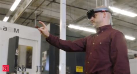 Hololens Microsoft Brings Hololens To Business With New Mixed Reality