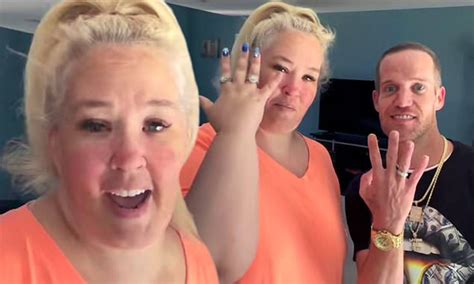 Mama June Shannon Shows Off Engagement Ring To Husband Justin Stroud