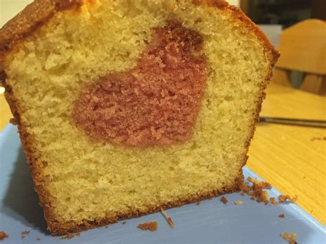 So einfach kann man mit diesem motivkuchen rezept einen herzkuchen backen. Kuchen mit Herz von Etrok92 | Chefkoch.de