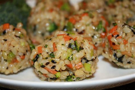 You can put almost anything in an onigiri; 13 Vegan Korean Recipes to Make You Say, 'Mashita!' | PETA