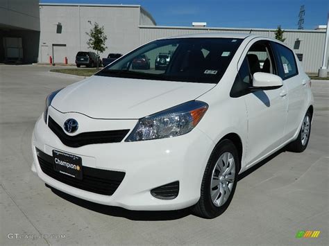 Compare interior & exterior color options, reviews Super White 2012 Toyota Yaris LE 5 Door Exterior Photo #59533516 | GTCarLot.com