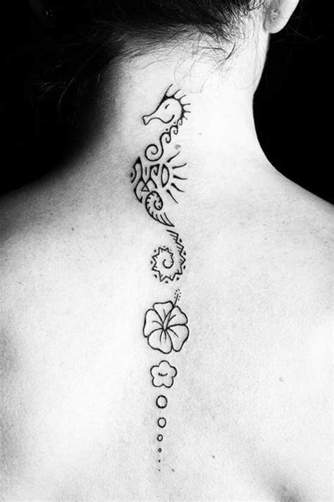 Nacken frauen tattoos für Filigrane Tattoos