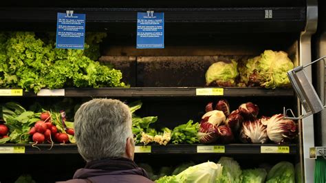 Romaine Lettuce E Coli Outbreak Affects Mostly Women Heres Why