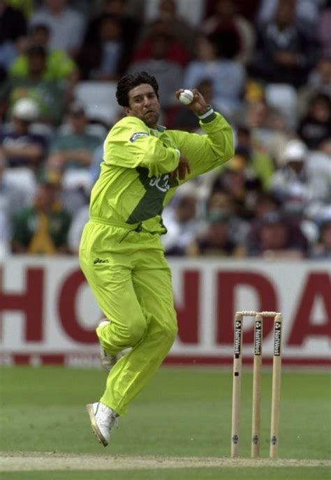 Pakistan Legend Wasim Akram Wants His Countrys Cricketers Set To Spend