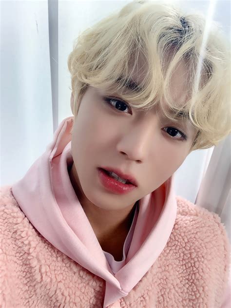 Park JiHoon Goes From Adorable Blonde Perm To Fluffy Pink Kpophit