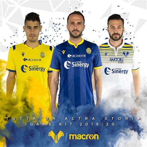 All information about hellas verona (serie a) current squad with market values transfers rumours player stats fixtures news. L'Hellas Verona presenta le maglie per il ritorno in Serie ...