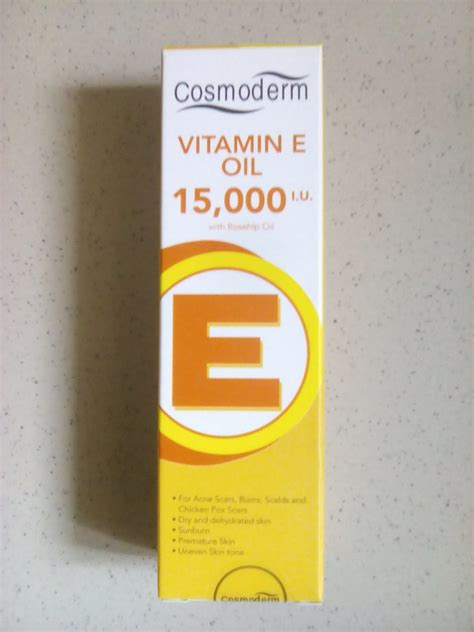 Vitamin e oil, rosehip oil and fruit extract. Cosmoderm Vitamin E 15,000 IU With Rosehip Oil reviews