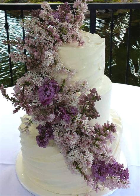 A Cascade Of Purple Lavender And White Lilacs Wedding Cake Purple