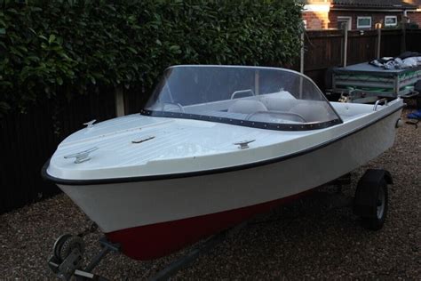 Vintage Classic 14ft Speed Boat And Trailer Just Needs Outboard In