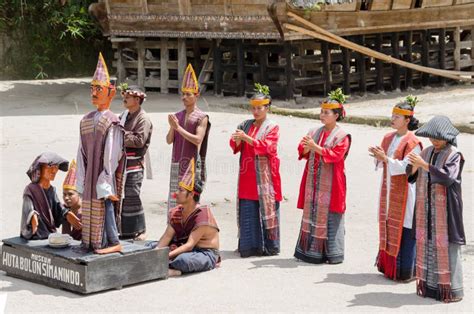 Danza De Batak En Sumatra Indonesia Imagen De Archivo Editorial