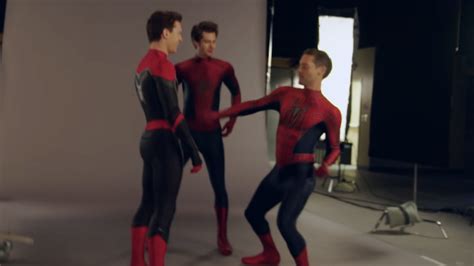 Spider Man Tobey Maguire Baila Con Tom Holland Y Andrew Garfield