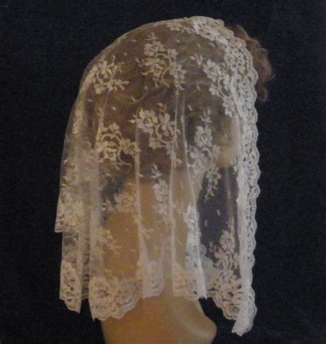 White Mantilla Chantilly Lace Headcovering Chapel Veil The Etsy