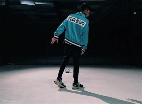 Ismail izzani & alif~ luar biasa (apa erti sayang erti setia setiap hari sayang yang luar biasa) magic potion eh aku tahu ini lebih dari cinta apalah kami jika bukan luar biasa kau juga yakin ini lebih dari cinta dan jika kau sedia akan aku hadir hanya untukmu akan aku lawan hanya untukmu Video 'Luar Biasa' Nyanyian Ismail Izzani No. 2 Di ...