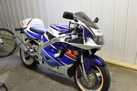Looking for a good deal on 1997 gsxr 600? Mint Middleweight - 1997 Suzuki GSXR-750 - Rare SportBikes ...