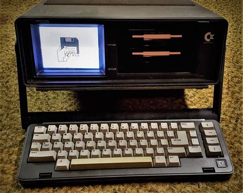 A Commodore Amiga 500 In A Sx 64 Case The Sx 500 Prototype